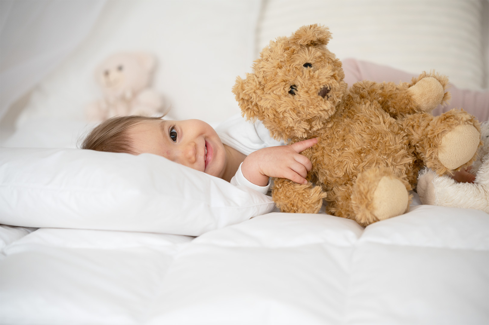 Aura Plush Baby & Kids Down Duvet — Detail 1